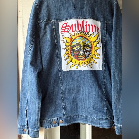 Sublime Brand Licensed Denim Jacket w/ Logo Patch and Large Sun Patch (Men’s XL) - Picture 6 of 10